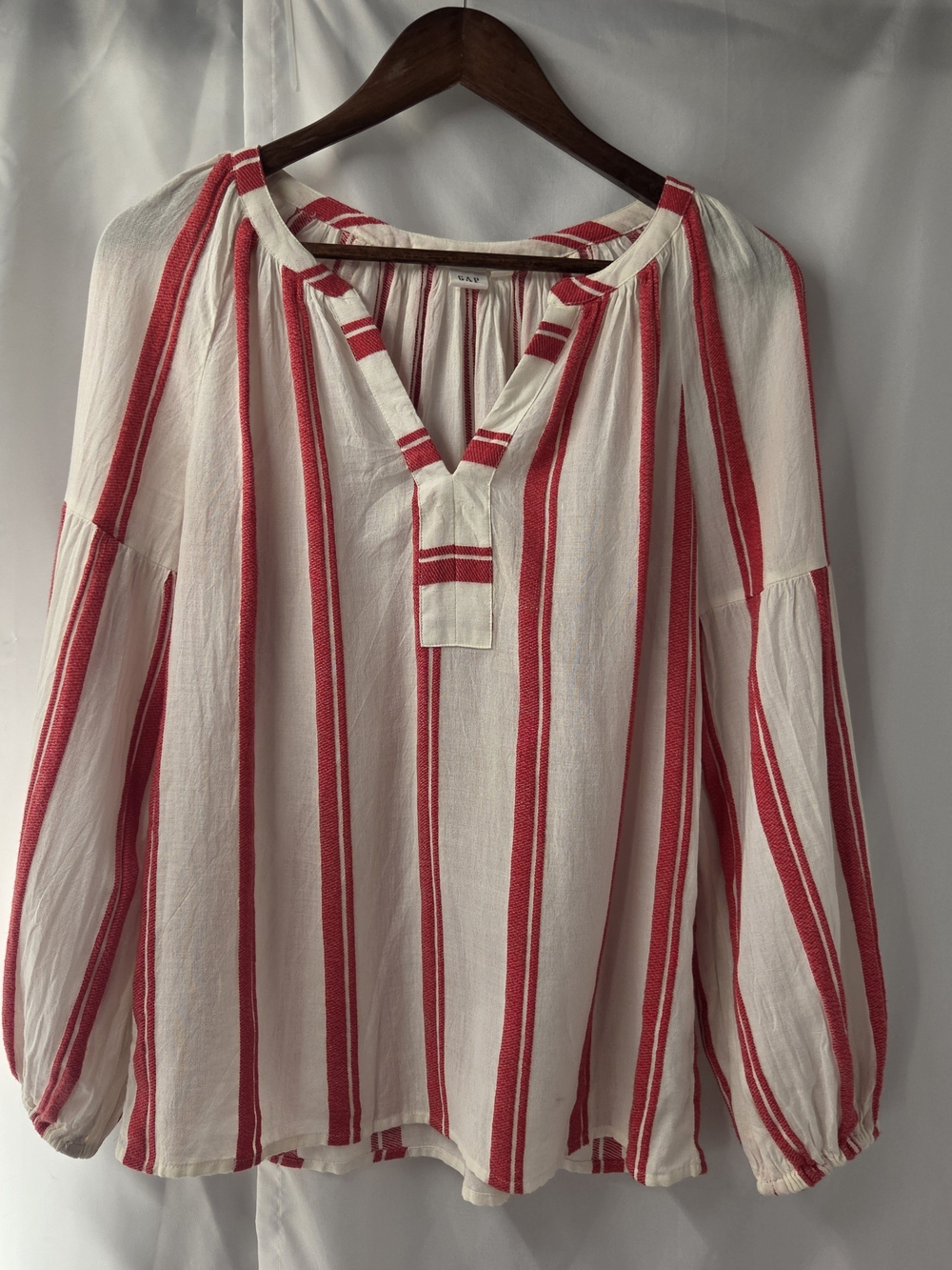 Gap Split Neck Striped Peasant Blouse XS Red Cream Boho Coastal Americana Preppy